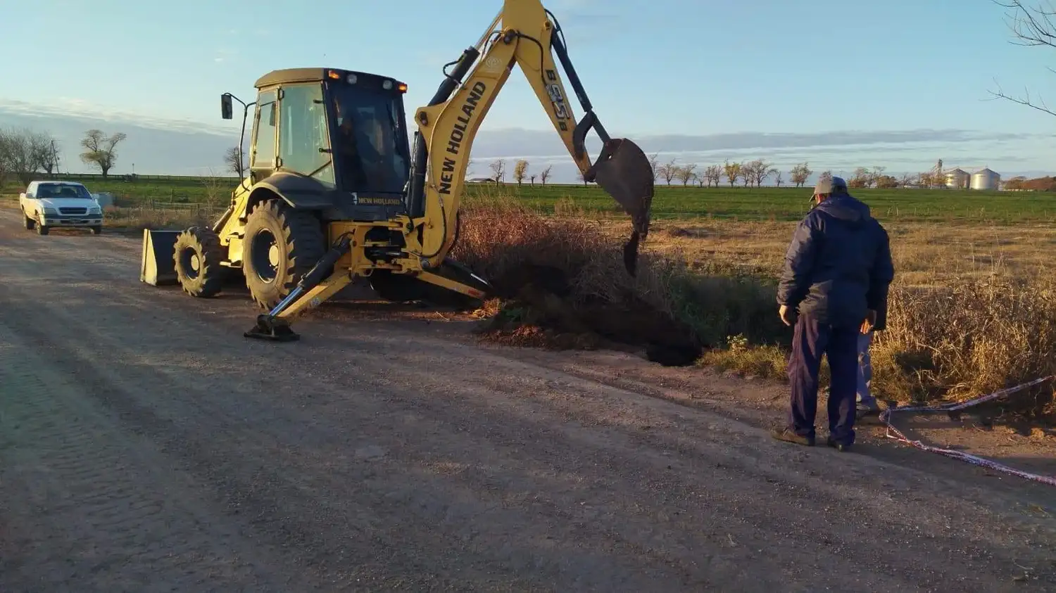 Galarza avanza en obras para evacuar el agua