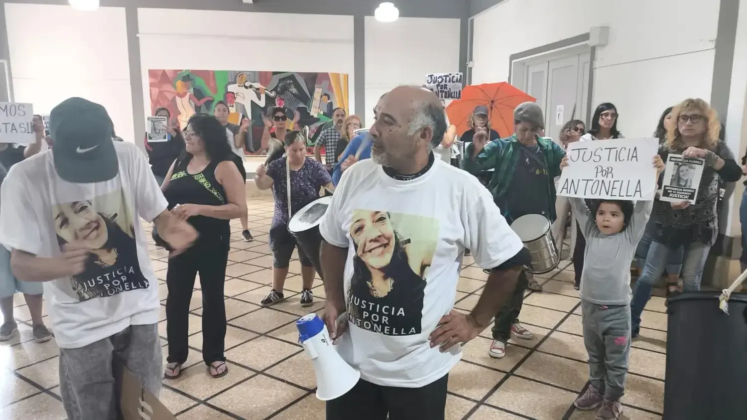 Familiares y amistades de Antonella, en una de las movilizaciones realizadas para pedir justicia