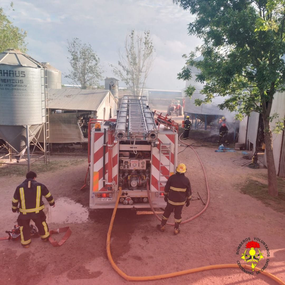 Incendio de un silo en granja de Campo García 17 de octubre 2023