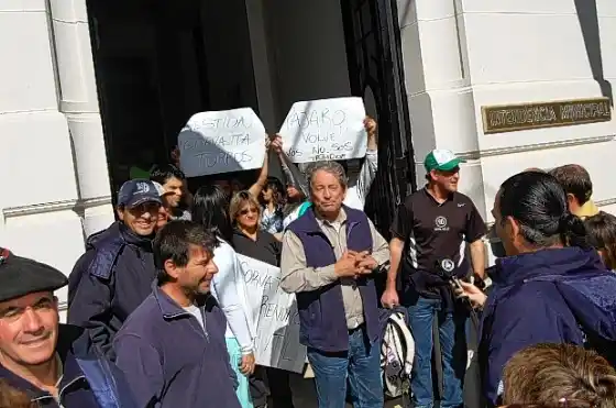 Saavedra: Cuarto día de toma en la Municipalidad
