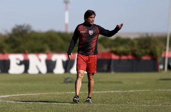 Aire nuevo: Sanguinetti moverá algunas piezas para recibir a Banfield y hará 4 cambios