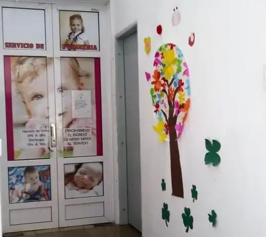 Desde el Hospital Centenario piden ayuda a la comunidad para acondicionar la placita interna de Pediatría