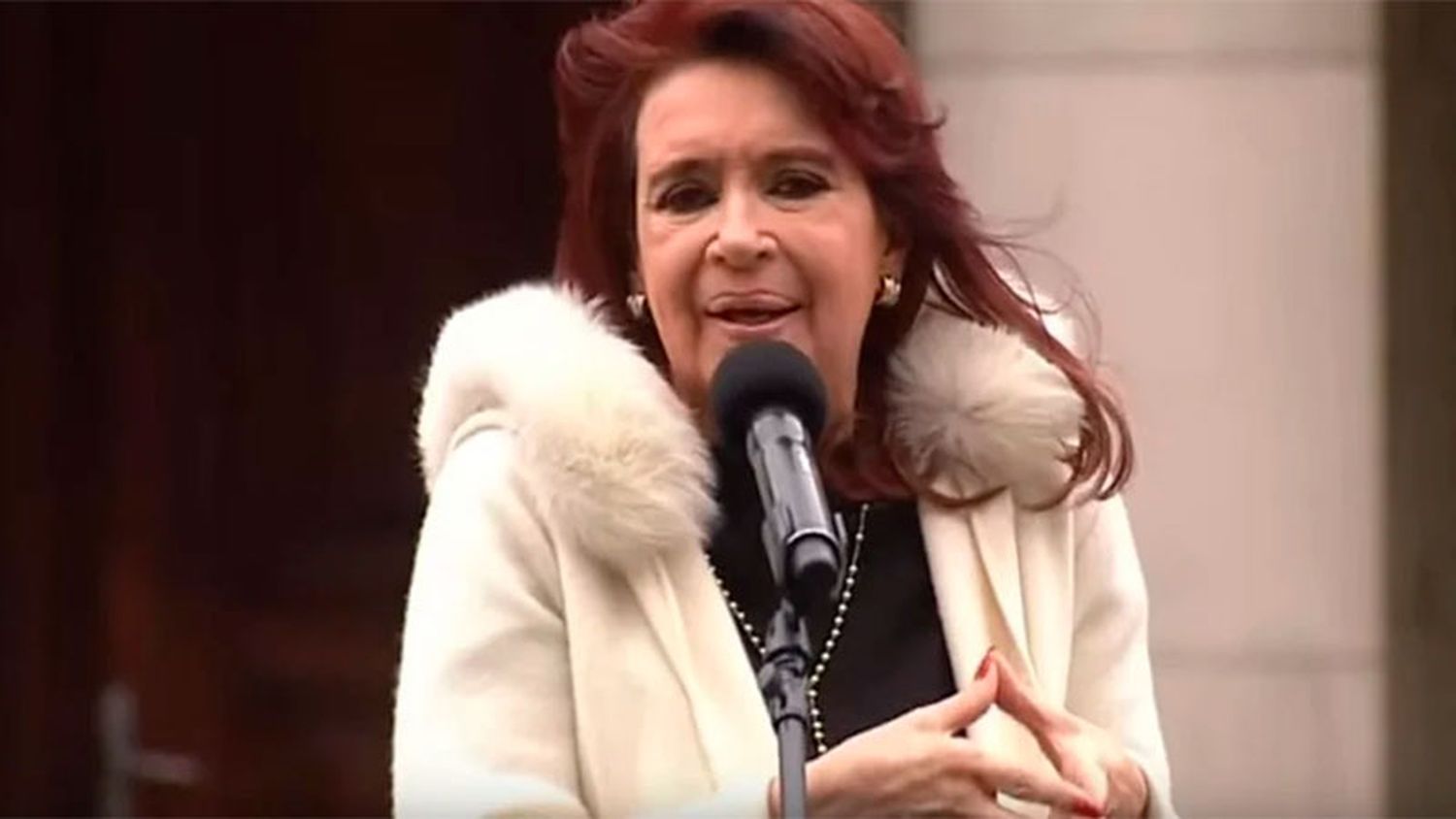 Cristina Kirchner recibió el alta y continuará con la recuperación en su casa