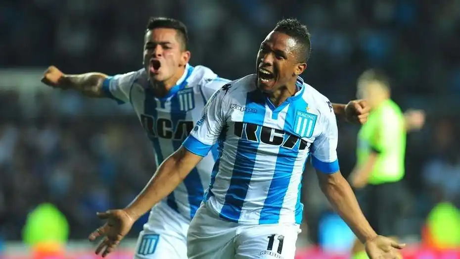 Racing volvió al triunfo ante Tigre