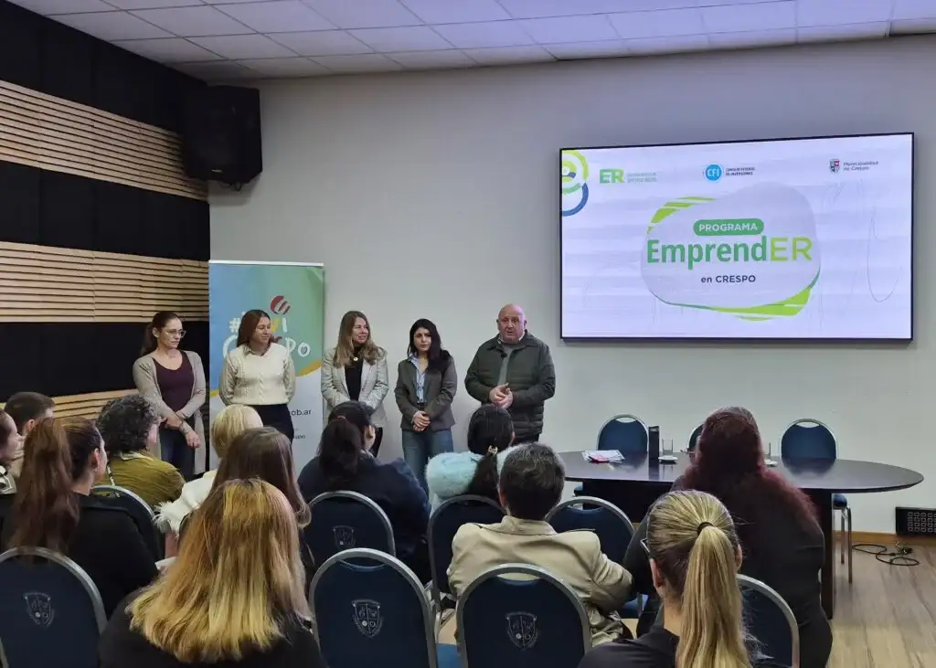 25 emprendedores de Crespo completaron seis meses de capacitación con el programa EmprendER