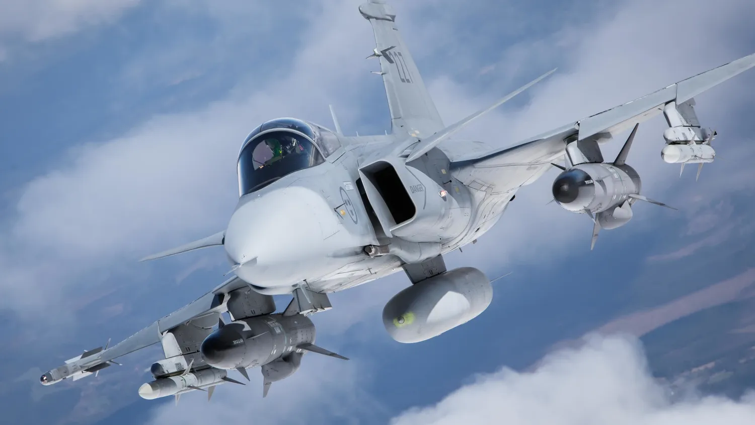 Think tank suggests transferring Gripen fighters to Ukraine as soon as possible