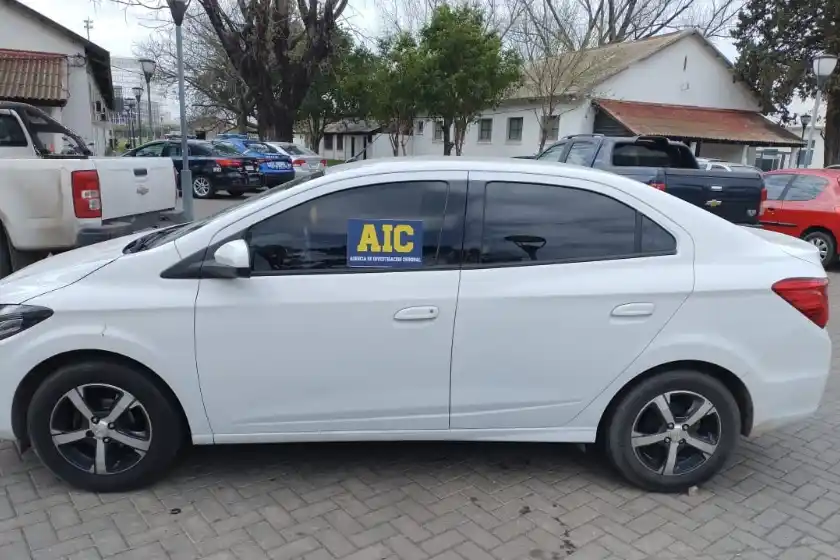 Zona noroeste: recuperaron un auto robado y demoraron a una mujer