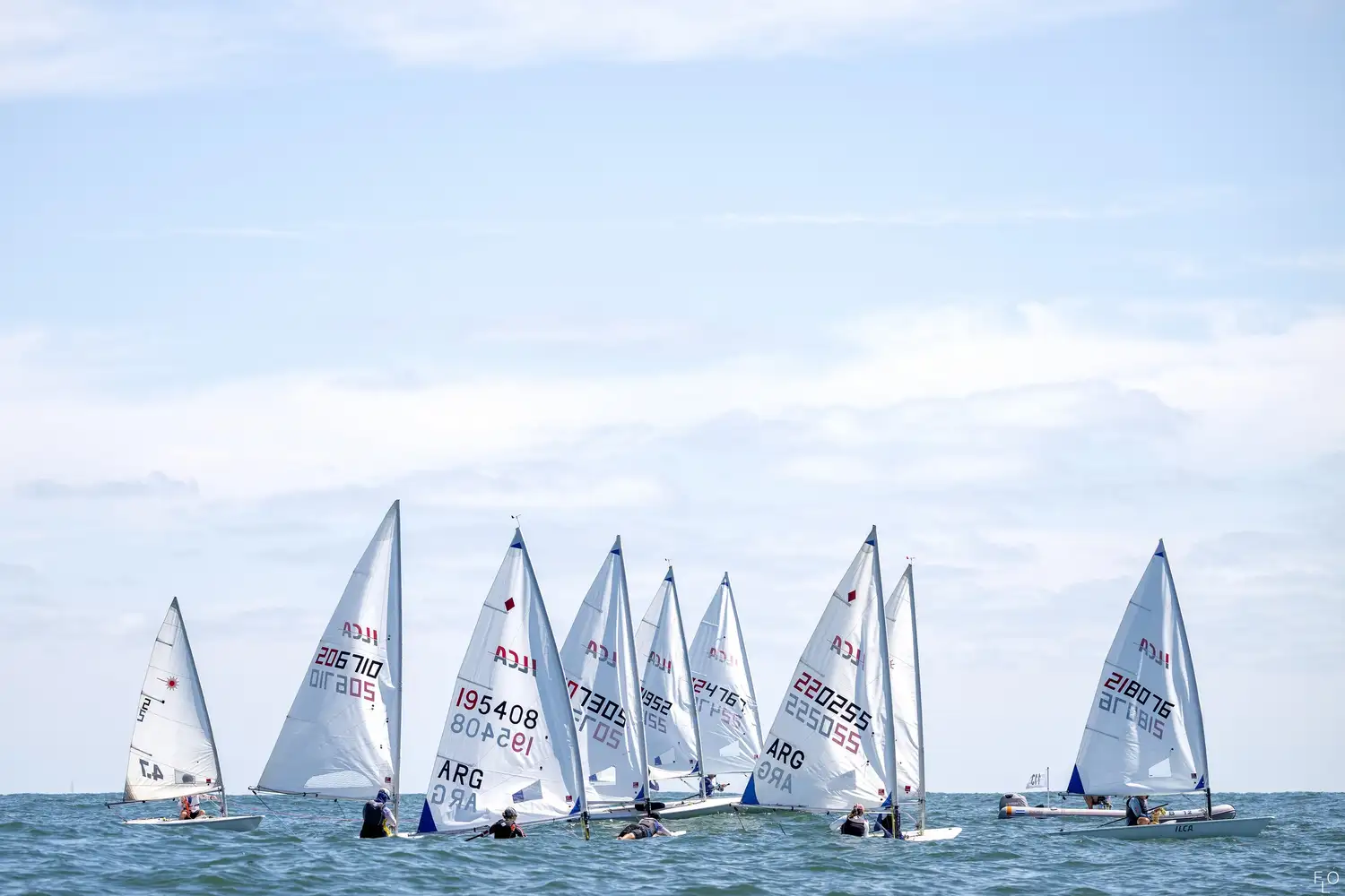 La 61ª Semana Internacional del Yachting es organizada por el Club Náutico Mar del Plata y el Yacht Club Argentino.