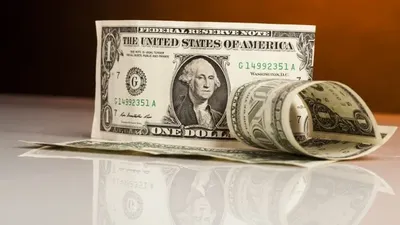 Volvió a subir el dólar en el Banco Nación y se alejó aun más del pronóstico de Milei