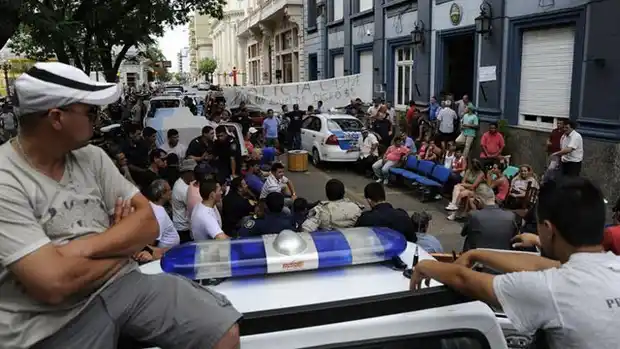 Policías de Concordia acusados de sedición demandarán al Gobierno por la detención 