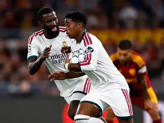 Real Madrid ganó 4-3 en Roma.