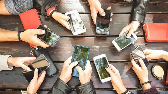 «INFLUENCERS de NOTICIAS»: cómo los estadounidenses buscan «alternativas» a los medios tradicionales