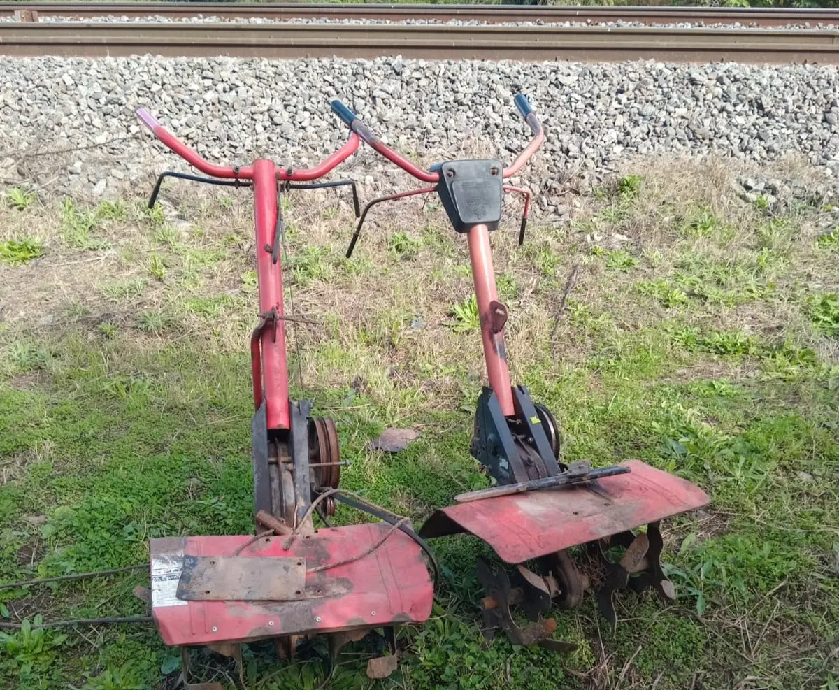 Cerca de las vías del ferrocarril, en un zanjón de Arcor, un vecino de Paulini divisó las máquinas.