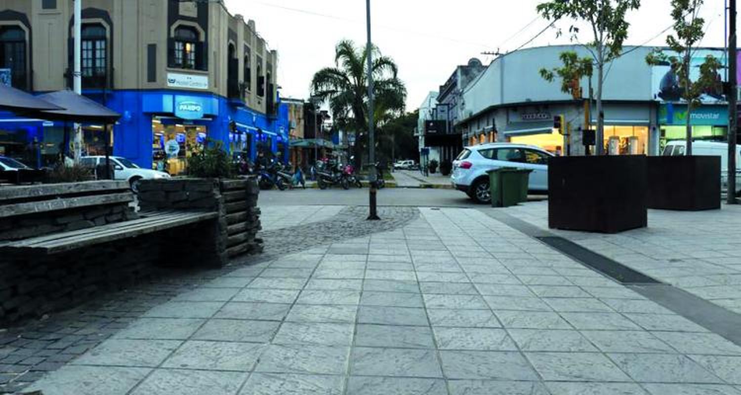 > Vecinos en contra, arquitecto a favor