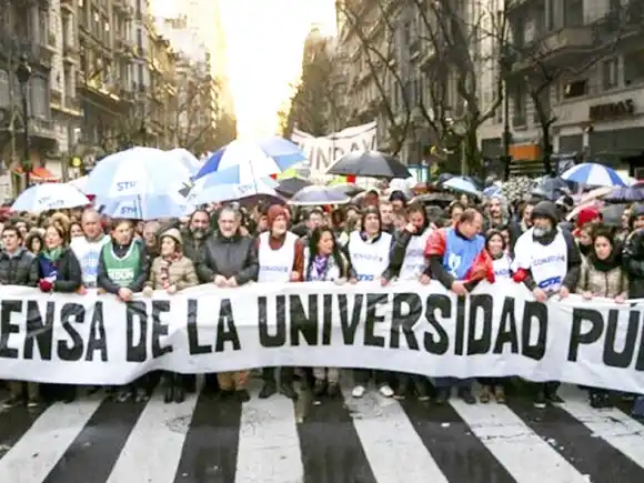 Docentes universitarios van al paro hoy lunes y martes