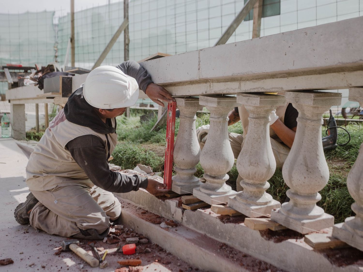 El proyecto avanza con restauración estructural, mejoras paisajísticas y la incorporación de luminarias.