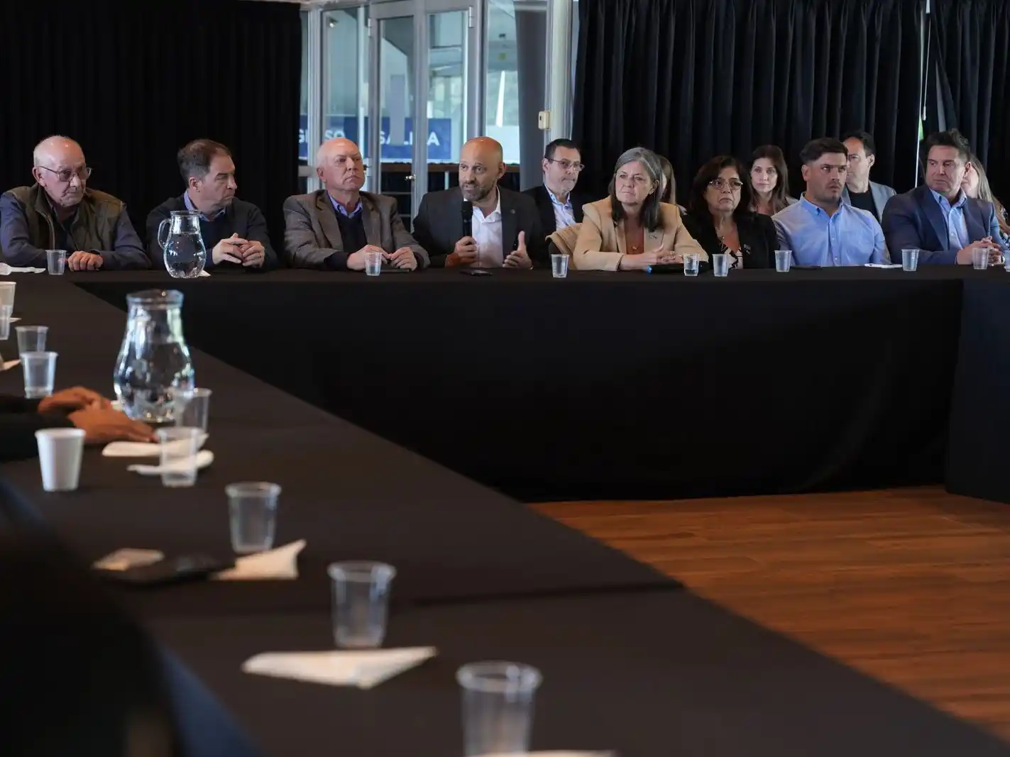 Puccini  encabezó la primera convocatoria a la Mesa de Cadena Productiva Naval y Logística