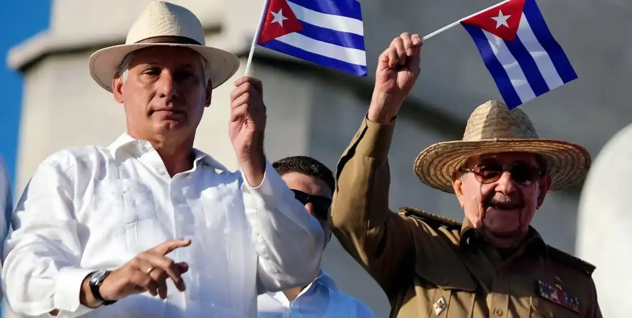 Estados Unidos emitió sanciones económicas contra el presidente cubano Miguel Díaz-Canel y su esposa. Foto: REUTERS / Alexandre Meneghini.