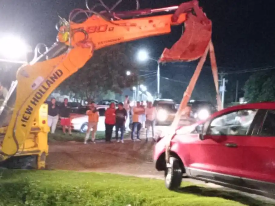 Un vehículo cayó a un zanjón: no hubo heridos