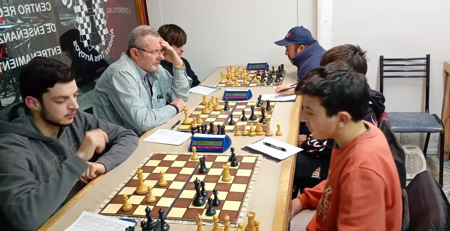 Ajedrez: José Luis Beltracchi picó en punta hacia el ascenso