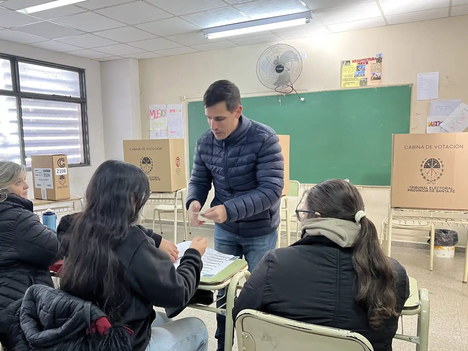 Votó el intendente de Rafaela, Leonardo Viotti | Crédito: RADIO RAFAELA - 3