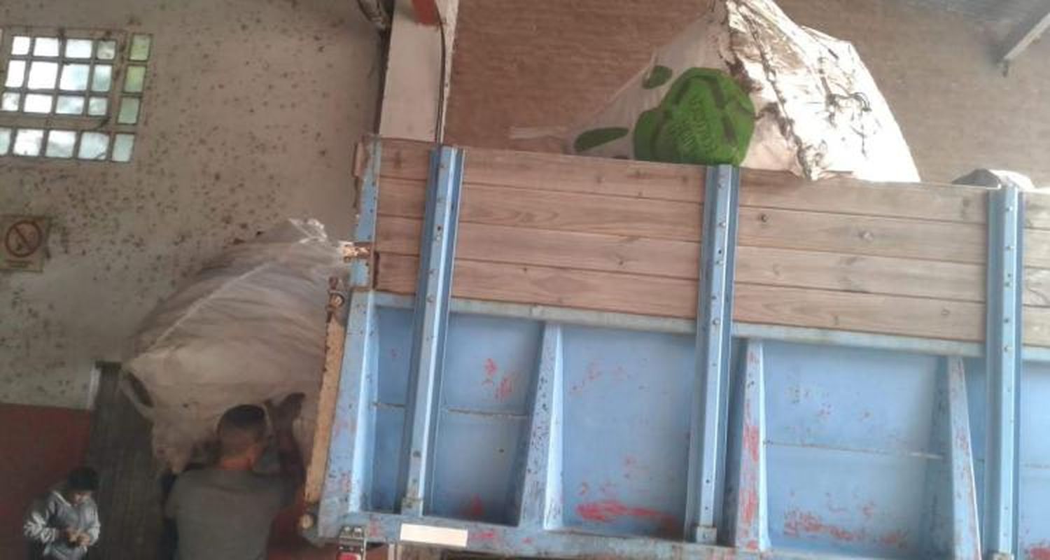 Santa Lucía Ecológica entregó materiales  a La Tosquera