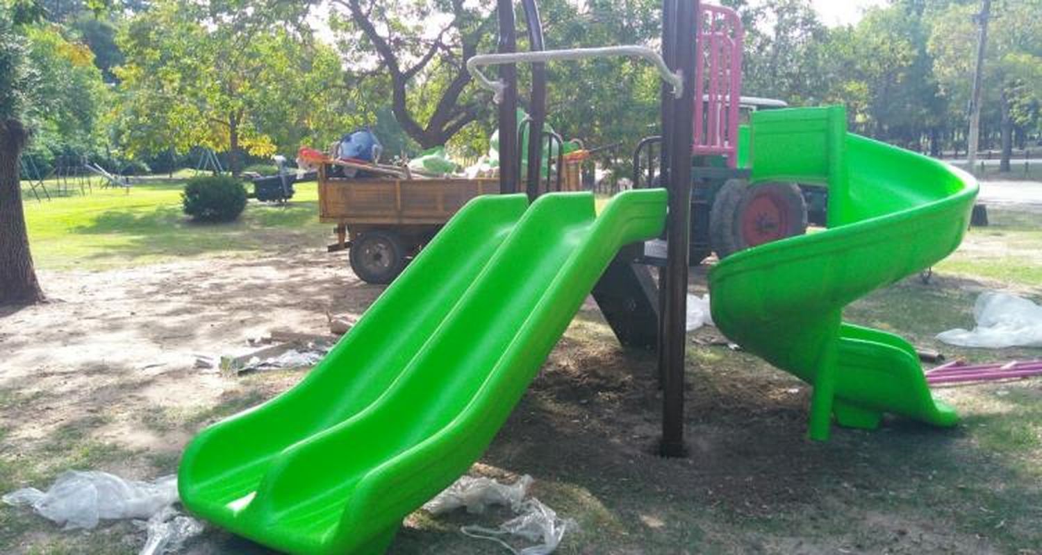 Instalan juegos en la Plaza Ejército de Los Andes