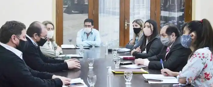 CEDRO: �SQueremos escuchar qué solución tiene la empresa para los usuarios⬝