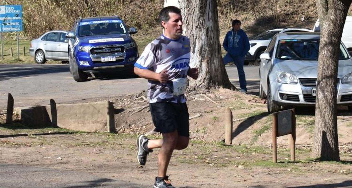 #Encuesta Arduo debate y opinión dividida en la consulta para que se habiliten o no actividades deportivas