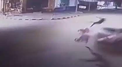 Video: chocó a un motociclista en San Justo y huyó, pero terminó detenido