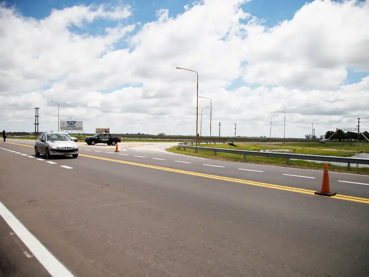 Tras promesa de pago, cooperativa de Josefina no dejará accesos sin luz 