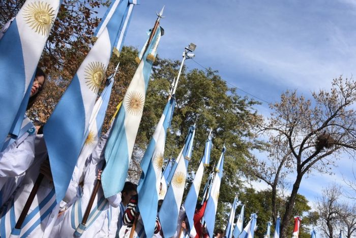 Acto oficial Día de la Bandera. En la Plaza de la Bandera del barrio Amancay, desde las 15:00