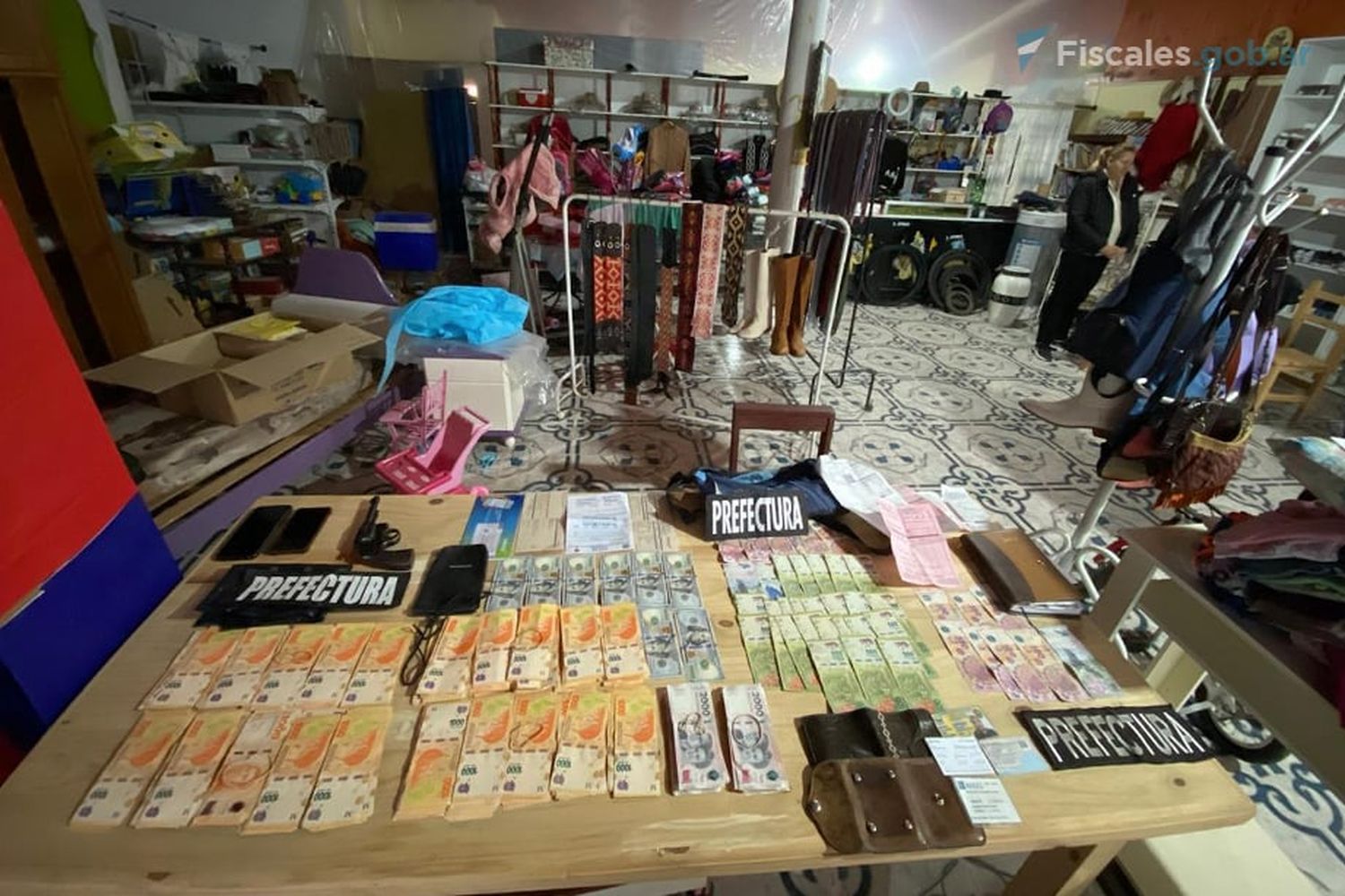 Confirmaron la prisión preventiva para los 10 imputados por contrabando de armas, ropa, cigarrillos y otro tipo de mercaderías