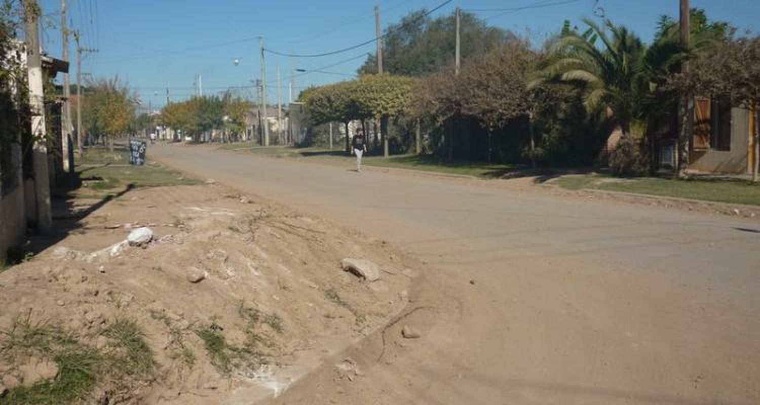 Continúan los trabajos sobre calle Casella