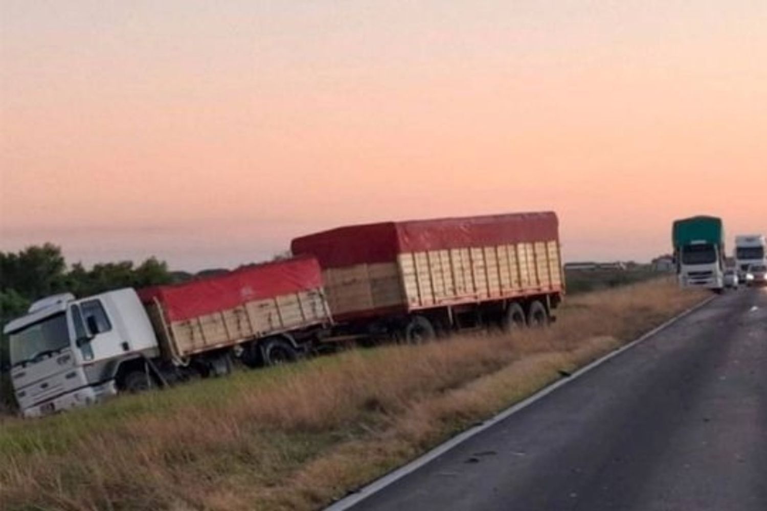 Choque múltiple en la ruta a Victoria: un automovilista resultó herido