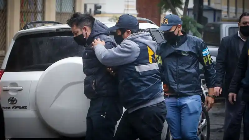 Presunto espionaje ilegal: Quiénes son y qué hacían los detenidos