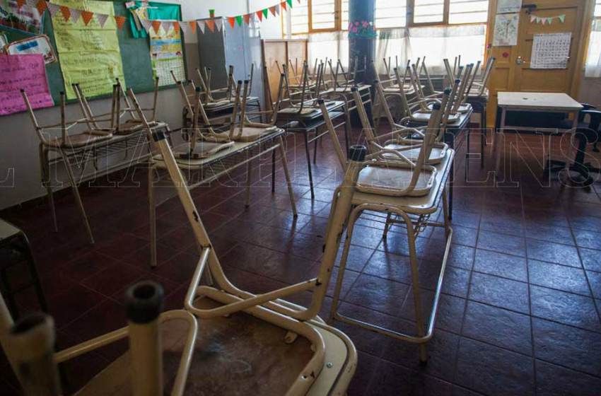 Docentes analizan no volver a dictar clases tras el receso invernal