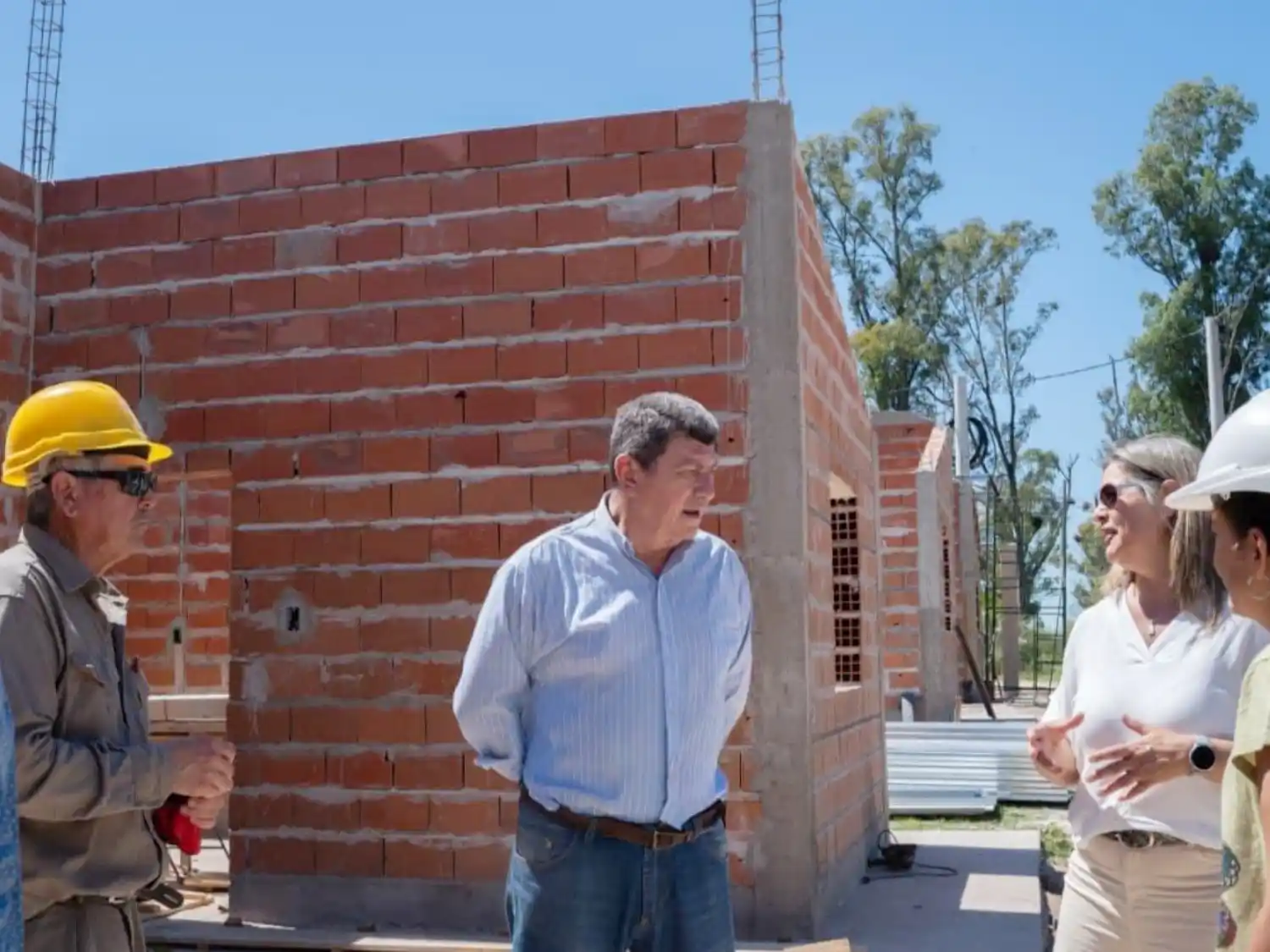 Avanzan las viviendas que se construyen en Piedras Blancas