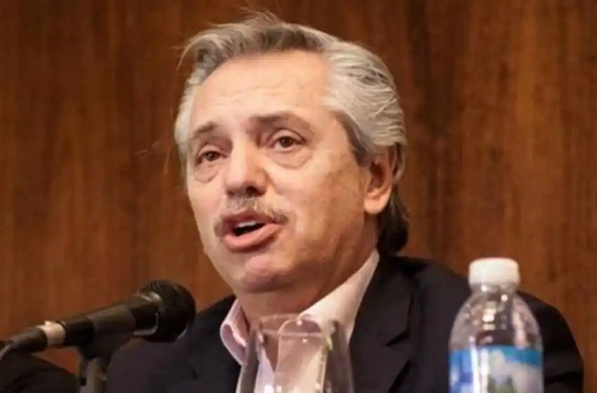 Fernández: «No parece razonable reducir el IVA indiscriminadamente»