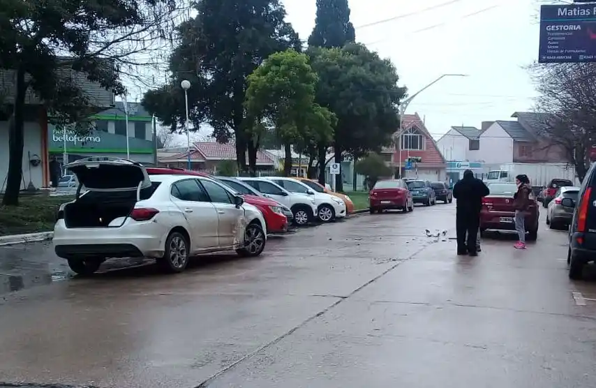 Dos vehículos colisionaron en zona de la terminal de ómnibus