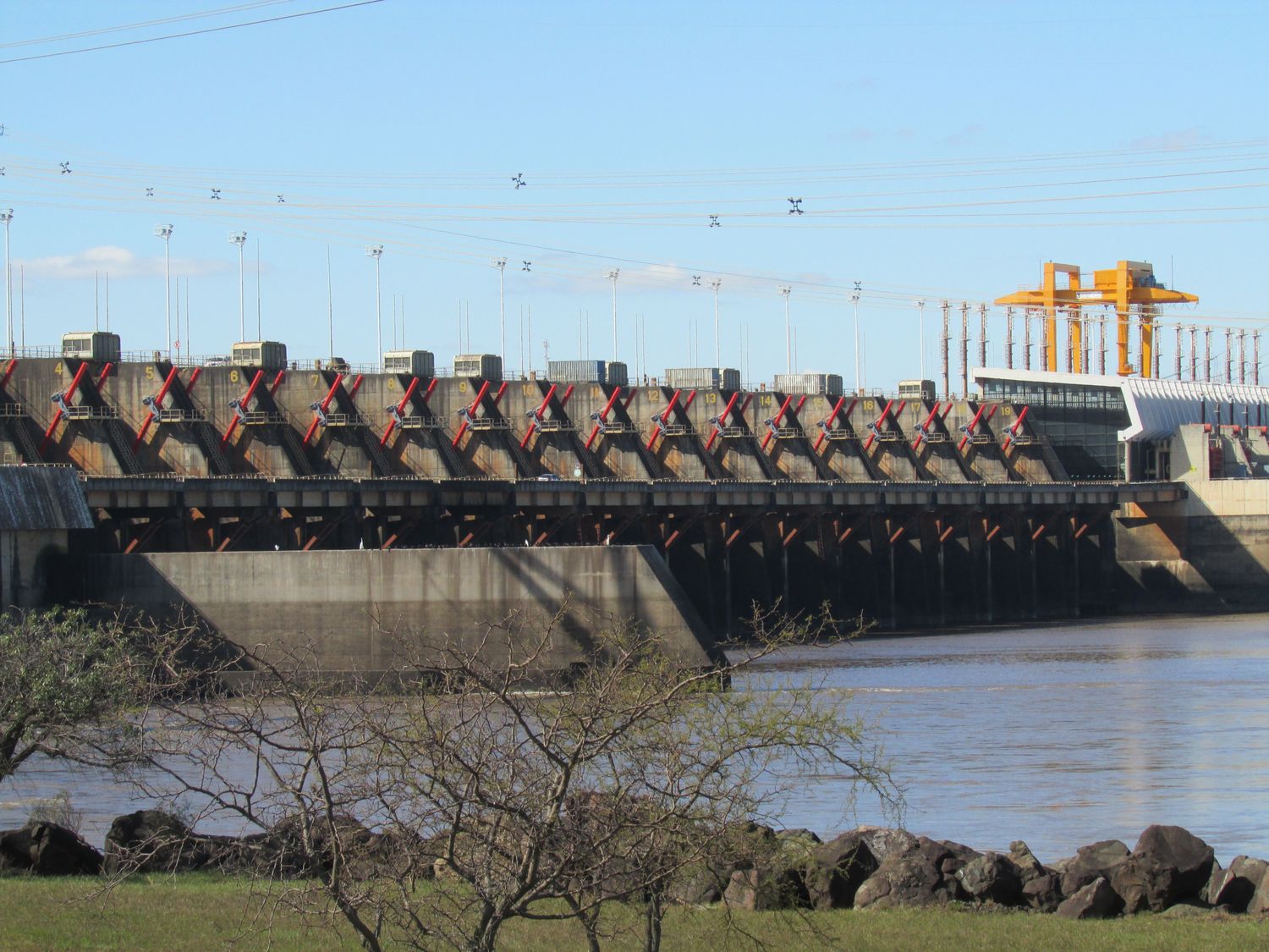 Entre Ríos inició un reclamo por las regalías de Salto Grande 