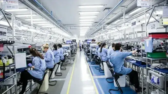 La industria electrónica profundiza su caída: 42% de las empresas produce menos y sólo el 19% planea invertir