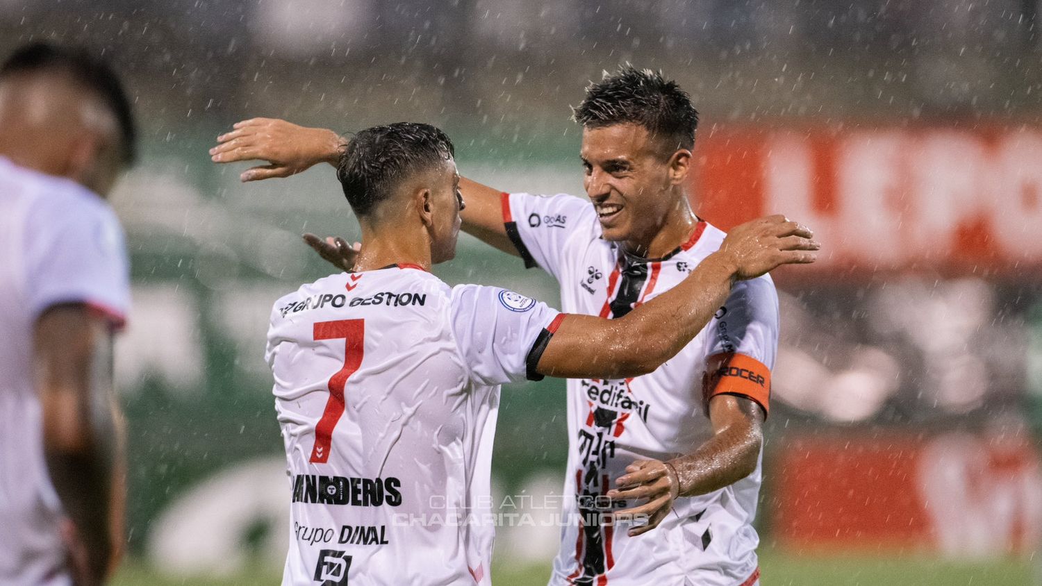 Chacarita derrotó a Ferro