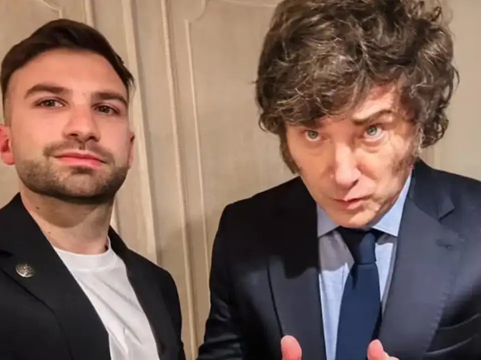Novelli junto a Milei. El lobista y trader funcionaba como puente entre Davis y el Presidente.