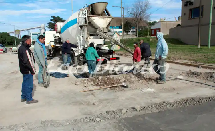 Está finalizando el recambio de losas en la Almirante Brown