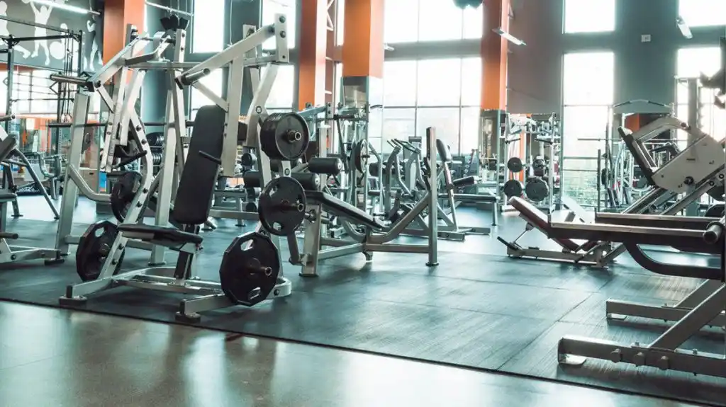 Otra “prueba piloto” en Mar del Plata: Habilitarán gimnasios, natatorios y salones de yoga