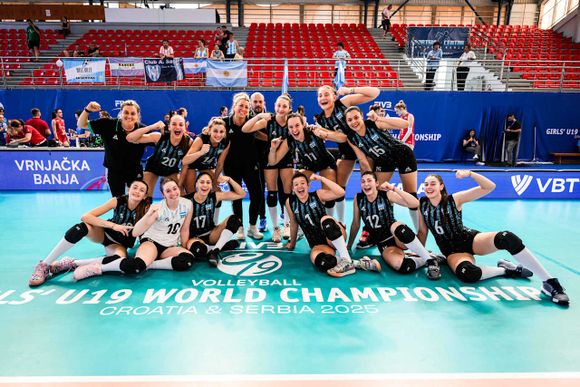 Las Panteritas de Mora Pampin pasaron a octavos de final en el Mundial U19