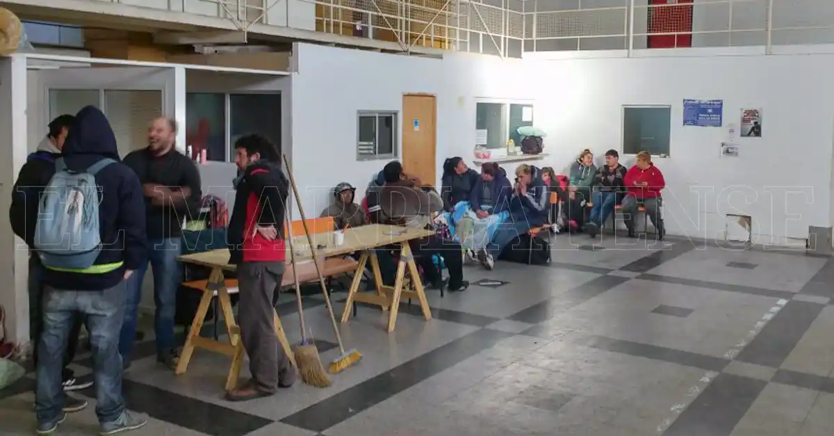 Organizaciones sociales mantienen la toma de Desarrollo Social