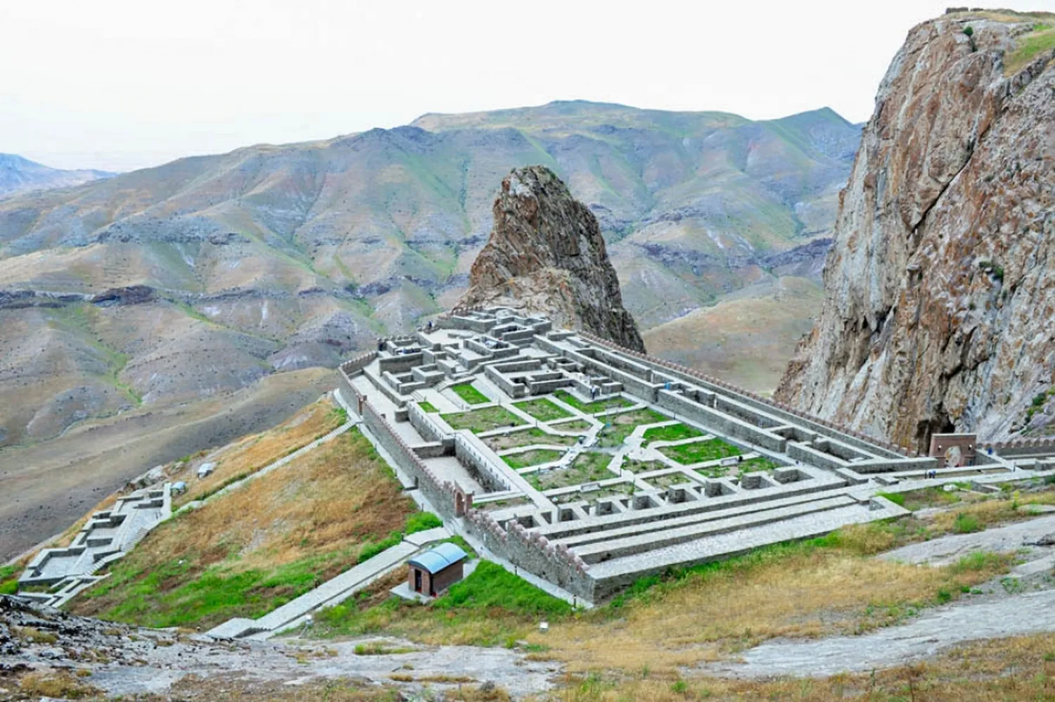 ¡IMPRESIONANTE! El Machu Picchu del Cáucaso