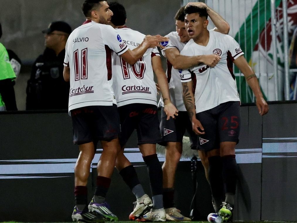 El Granate hizo historia y dejó afuera de la Sudamericana al poderoso Fluminense.